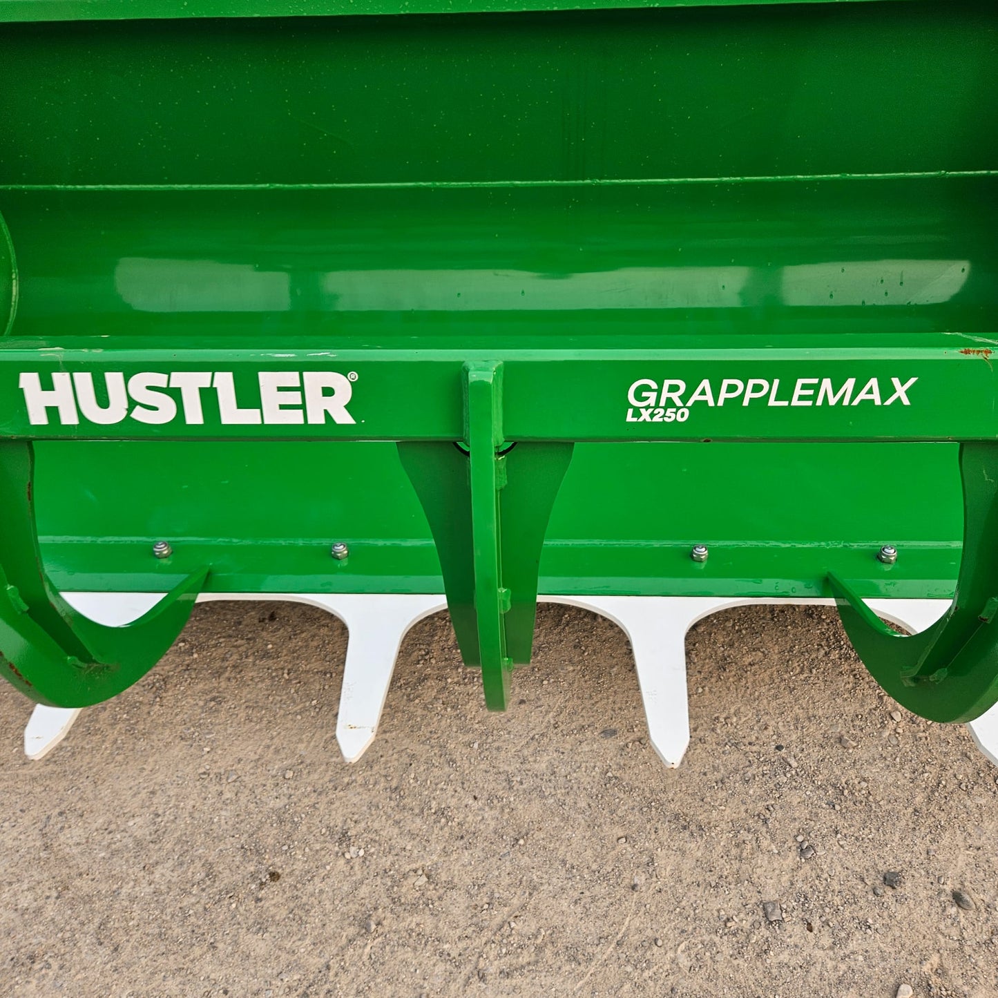 Hustler GrappleMax - LX250