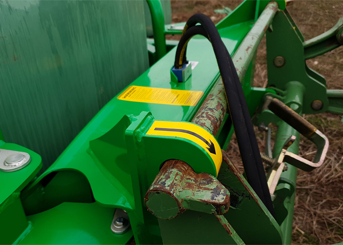 Hustler Softhands - LM100 Bale Handler