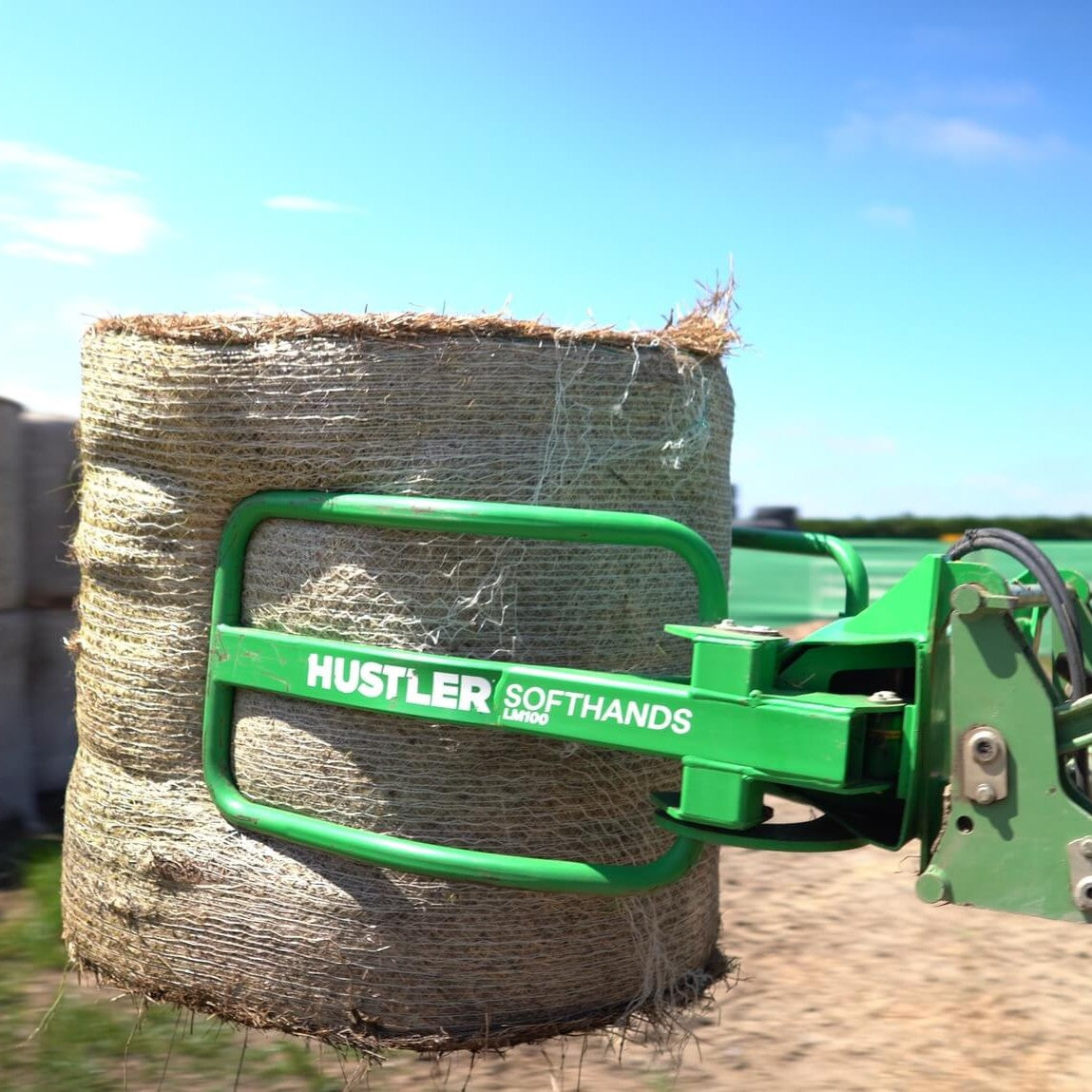 Hustler Softhands - LM100 Bale Handler