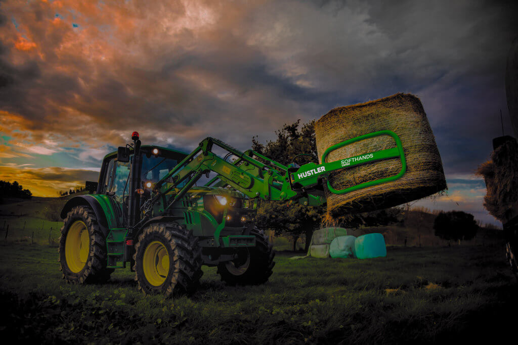 Hustler Softhands - LM100 Bale Handler