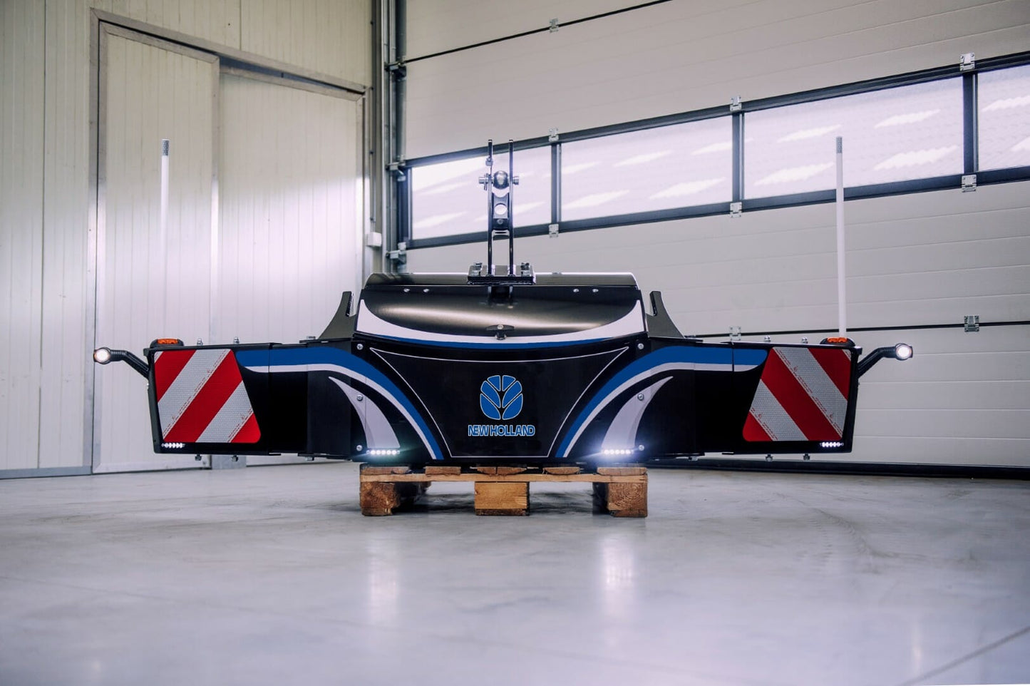 Box 200L